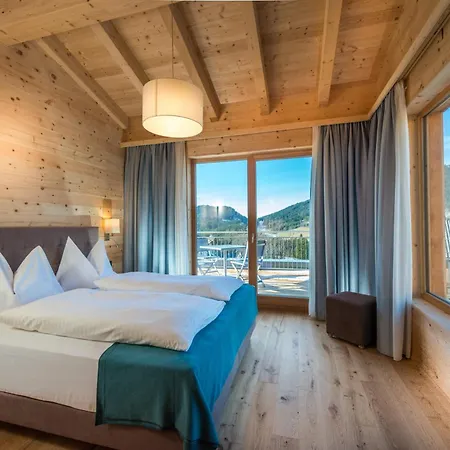 Rittis Alpin Dachstein Aparthotel 4*